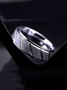 1pc Men's Fashionable Stainless Steel Engraved Flower Simple Ring