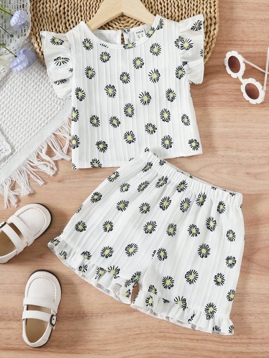 SHEIN Toddler Girls Floral Print Ruffle Trim Top & Shorts - White - View 1