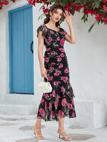 Modelyn Floral Print Ruched Mermaid Hem Dress - Black - View 7