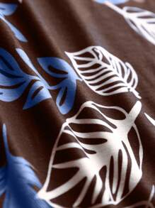 Manfinity RSRT Men Tropical Print Tee - Coffee Brown - View 5