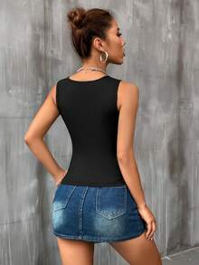 印花短款背心 - 黑色 - 查看 2