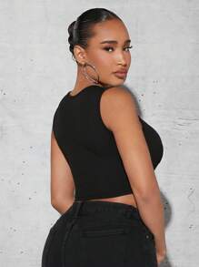 SHEIN SXY Letter Graphic Crop Tank Top - Black - View 2