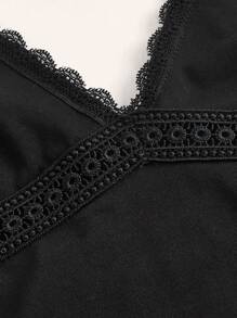ROMWE Fairycore 蕾絲拼接掛脖上衣 - 黑色 - 查看 3