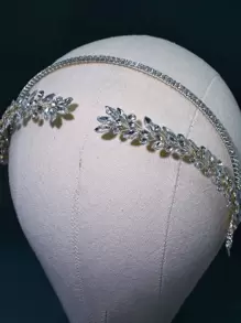 1件新娘银色水钻手工发箍，适合搭配婚纱和妆容，优雅波西米亚风头饰，情人节配饰