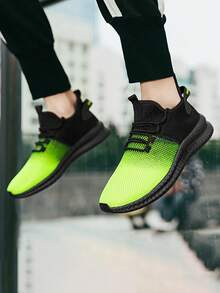 Men's Knitted Breathable Lightweight Slip-On Casual Shoes For Travel And Running - Green - View 3