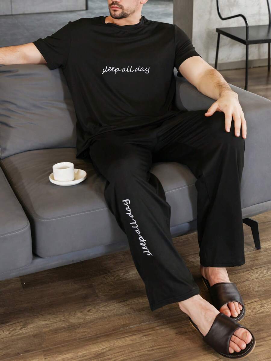 Pijama para hombres con camiseta gráfica con letra y pantalón / Conjunto de pijama - Negro - Ver 1
