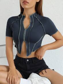 SHEIN EZwear 頂針下擺開叉插肩袖短款T恤 - 深灰色 - 查看 5