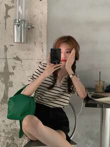 女式经典条纹休闲V领短袖T恤，夏季