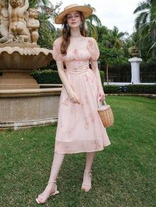 印花方領泡泡袖連衣裙