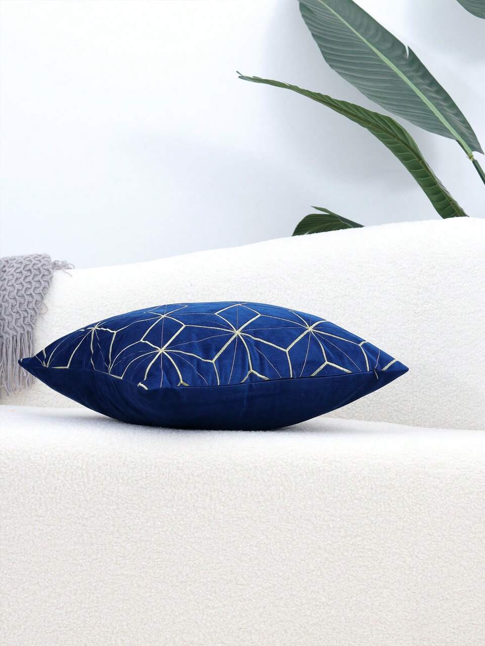 1pc Geometric Embroidered Cushion Cover Without Filler, Modern Fiber Decorative Throw Pillow Case For Living Room, Home Decor