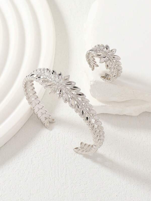 2 قطعة / المجموعة مجموعة مجوهرات نحاسية بسيطة الطراز للنساء مع ترصيع من الزركونيا المكعبة ، بما في ذلك سوار الكفة وخاتم الكفةرمضان