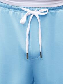 Manfinity Homme Quần Short Nam Dây kéo Đắp vá Túi Slogan Giải trí - Màu xanh nhạt - Xem 4