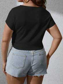 SHEIN SXY 大碼前扭結短款T恤