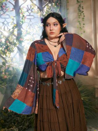 Hippie Taglie Forti Top corto stampa patchwork maniche svasata con nodo frontale