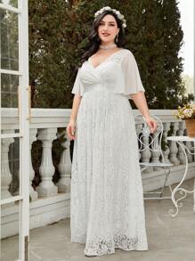Plus Butterfly Sleeve Lace Wedding Dress - White - View 1