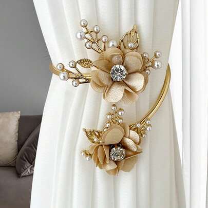 1 tấm rèm trang trí hoa và đá Rhinestone giữ lại