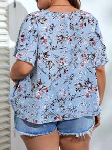 SHEIN VCAY Plus Floral Print Butterfly Sleeve Blouse - Baby Blue - View 2