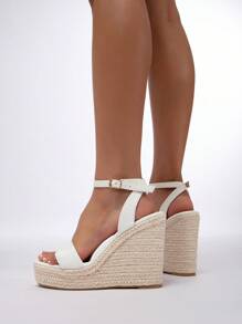 Women's Summer Beach Vacation Style Casual Breathable Linen Rope Round Toe Thick Sole Sandals