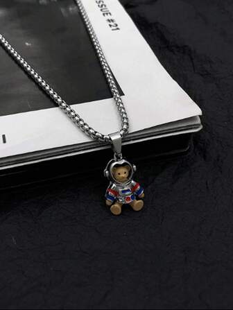 1pc European and Americana Style High-end Versatile Astronaut Bear Pendant Long Necklace For Both Male and Female