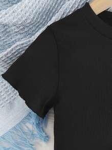 SHEIN Girls Lettuce Trim Tee & Paperbag Waist Belted Shorts - Multicolor - View 4