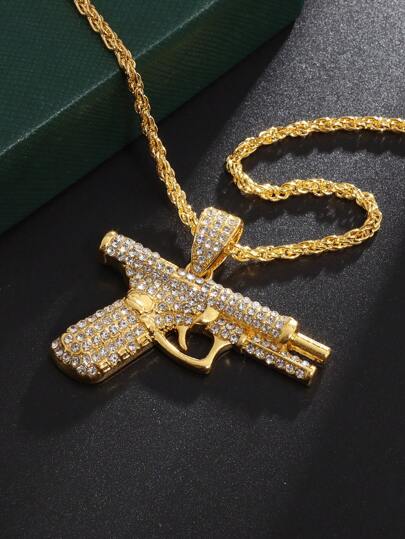 SeuSuk Herrhalsband med strass och pistolberlock