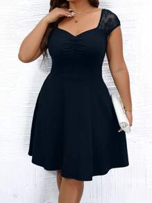 Celure Vestido con encaje en contraste fruncido escote corazón