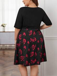 SHEIN Unity Plus Floral Print Surplice Neck Dress Without Belt - Black - View 2