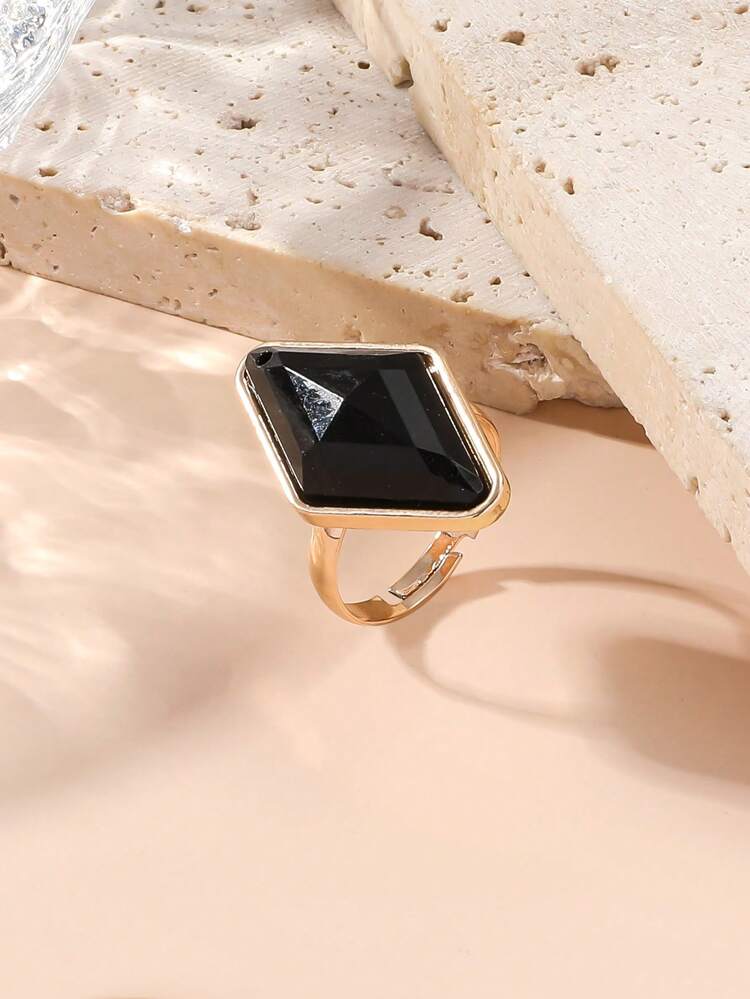 1pc Women's Rhombus Dark Style Luxury Finger Ring