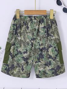 SHEIN 男孩滿版印花翻蓋口袋工裝短褲