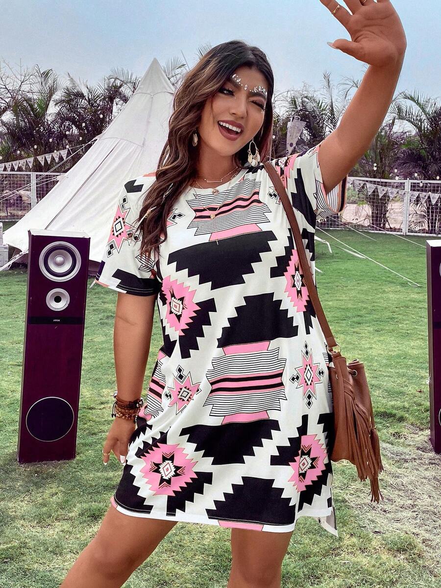 SHEIN Holidaya Plus Geo Print Tee Dress - Multicolor - View 1