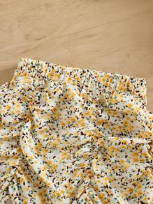 SHEIN 女小童花朵印花甜美風度假風格方形領口短泡泡袖上衣和裙子套裝適合夏天 - 彩色 - 查看 4