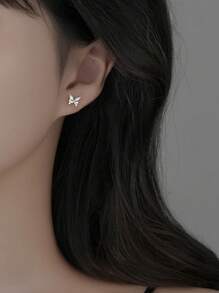 1pair Fashionable Butterfly & Cubic Zirconia Decor Silver Stud Earrings For Women For Gift Holiday