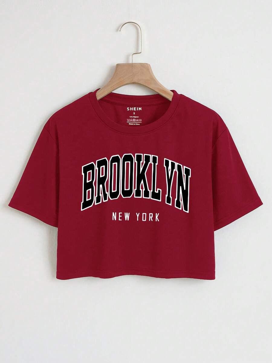SHEIN EZwear 字母圖案短款T恤 - 酒紅色 - 查看 1