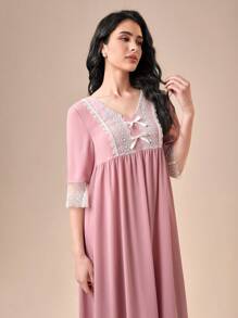 SHEIN Unity Váy ngủ & áo ngủ Nữ Nơ Bướm Tương phản ren Tranh thêu Khối Màu - Bụi hồng - Xem 3