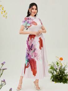 Modelyn 印花小高領T恤和百褶半身裙 - 白色 - 查看 5