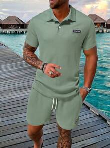 Manfinity Homme Hombres Camisa polo con parche de letra & Shorts de cintura con cordón - verde menta - Ver 1