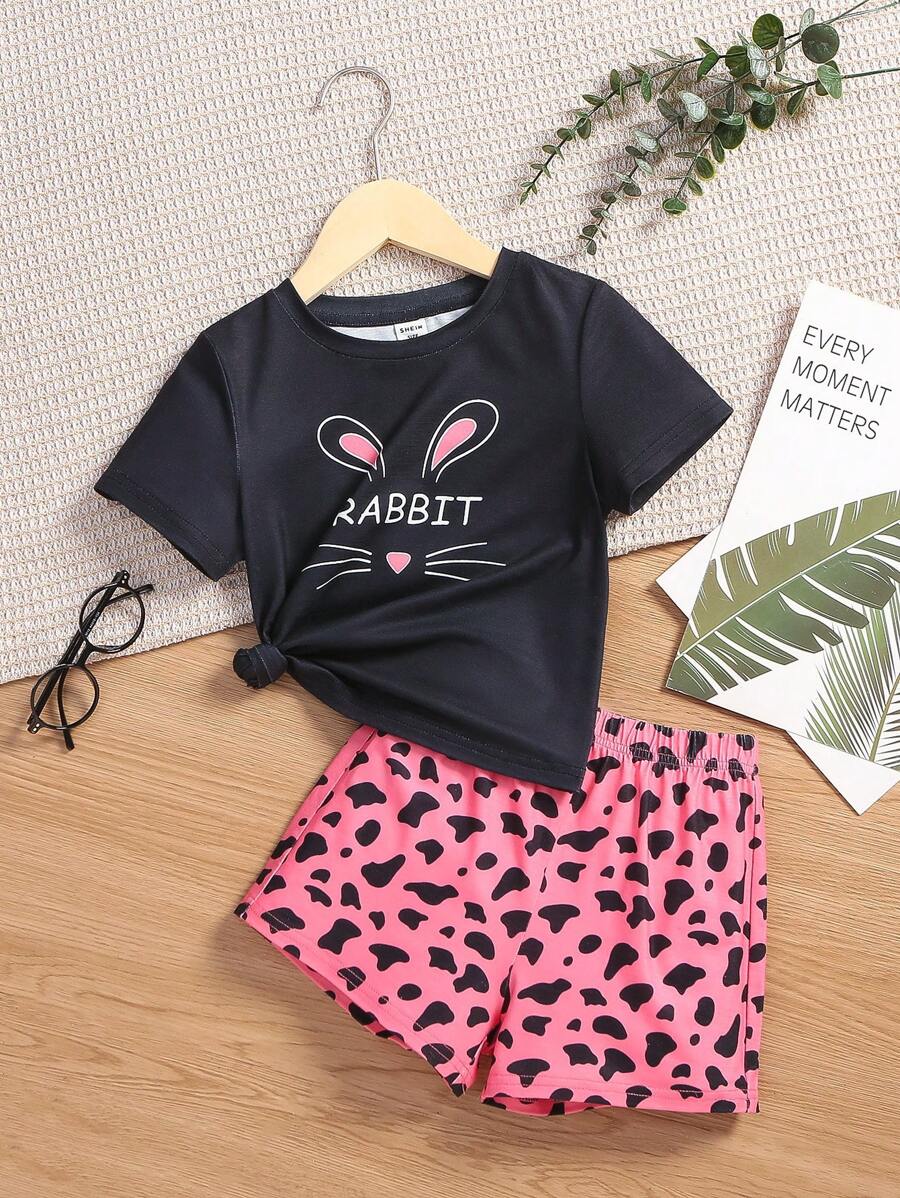 SHEIN 小女童卡通圖案T恤和滿版印花短褲睡衣套裝 - 彩色 - 查看 1