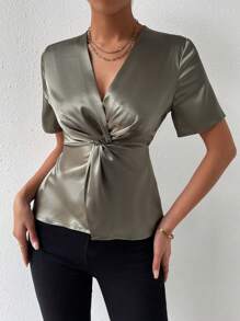 SHEIN Clasi 前扭結緞面襯衫 - 軍綠色 - 查看 6