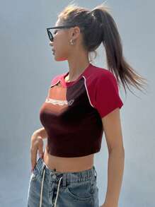 DAZY 字母圖形對比色短袖raglan Tee - 彩色 - 查看 4