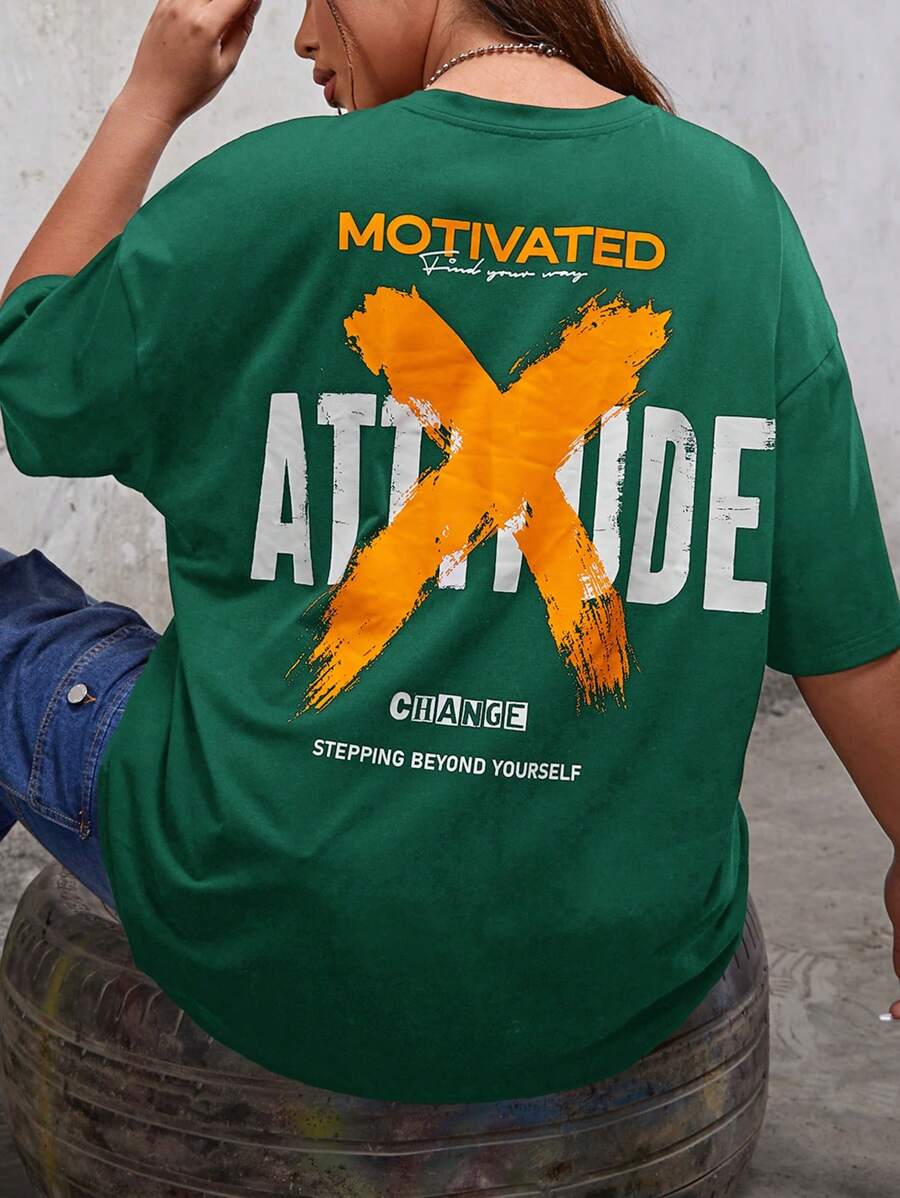 SHEIN EZwear Camiseta de hombros caídos con estampado de slogan - Verde - Ver 1