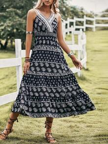 SHEIN VCAY 佩斯利印花蕾絲拼接多層下擺洋裝 - 黑色 - 查看 3