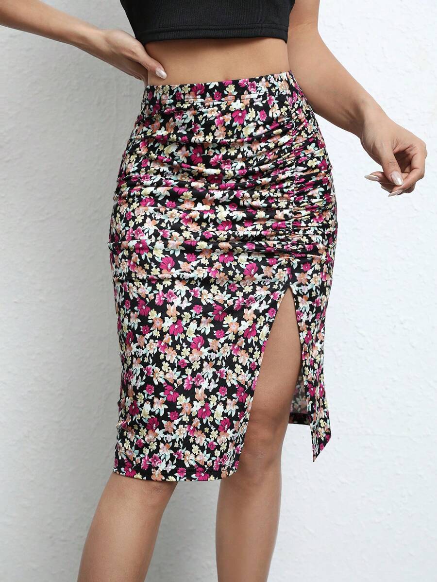 SHEIN Frenchy Ditsy Floral Print Ruched Split Thigh Skirt Summer Vacation Flower Holiday Resort - Multicolor - View 1