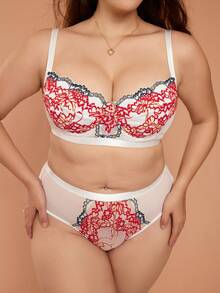 Plus Floral Embroidery Mesh Underwire Lingerie Set - Multicolor - View 3