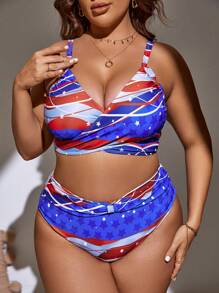 SHEIN Swim Curve 加大码星形美国国旗印花裹胸式文胸和比基尼泳裤比基尼 7 月 4 日比基尼套装 适合夏季海滩 - 彩色 - 查看 3