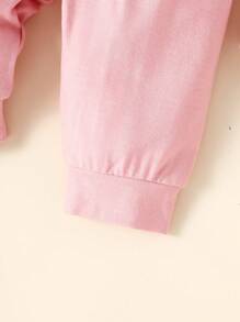 SHEIN Baby 2pcs Strawberry Print Ruffle Trim Tee & 1pc Pants & 1pc Shorts & 2pcs Hat & 2pcs Bib - Multicolor - View 6