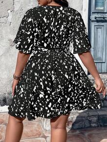 SHEIN LUNE Plus Allover Print Belted Dress - Black - View 2
