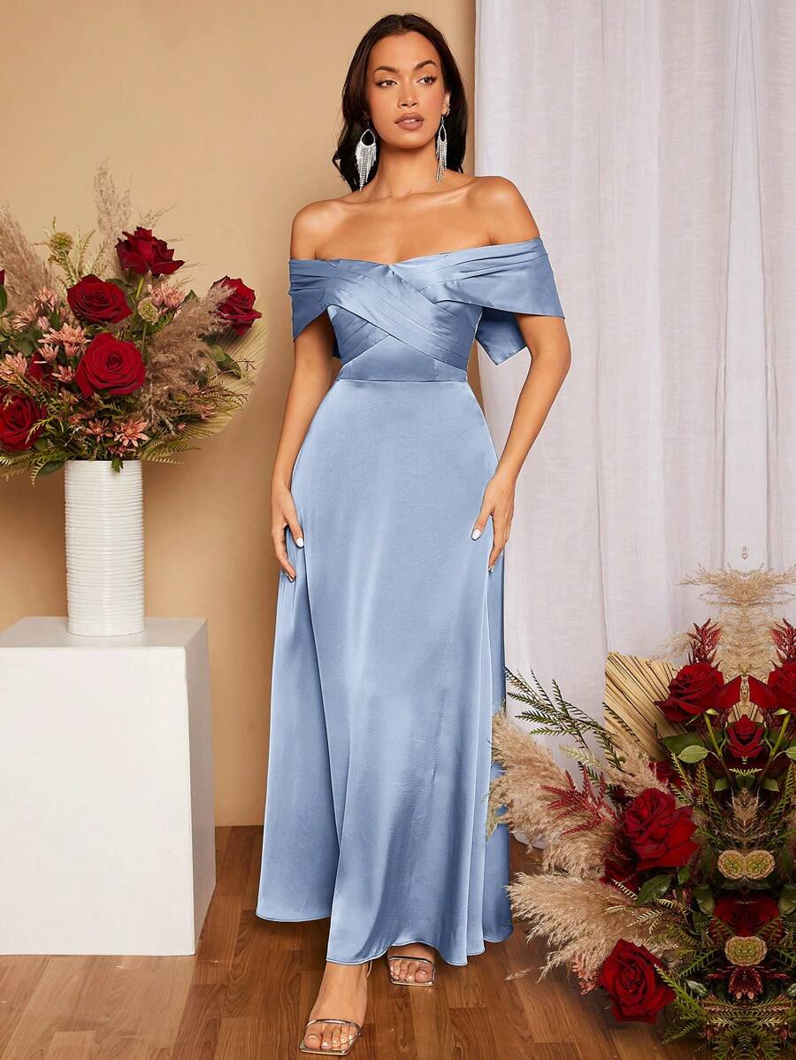 SHEIN Belle 一字肩緞面伴娘洋裝