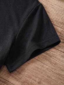 SHEIN LUNE Cartoon And Slogan Graphic Tee - Black - View 3