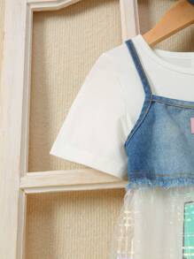 SHEIN 年輕女孩口號圖案t恤連身裙和網紗搭配吊帶裙 - 藍白色 - 查看 5