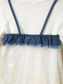 SHEIN 年輕女孩口號圖案t恤連身裙和網紗搭配吊帶裙 - 藍白色 - 查看 6